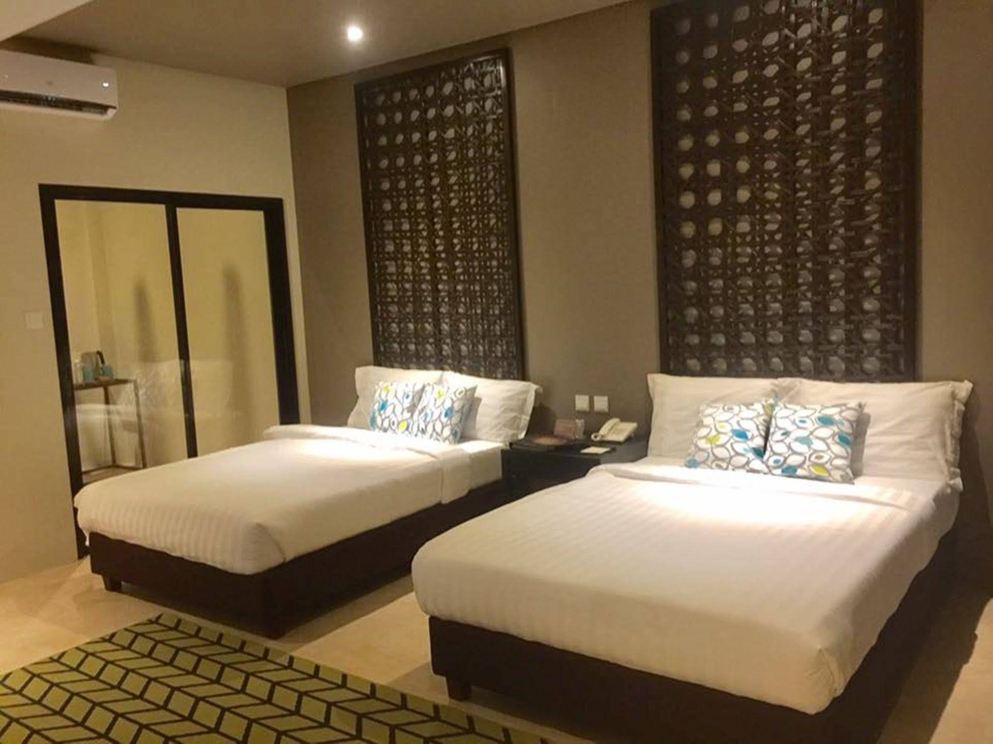 The Oriental Leyte Hotel Palo Ngoại thất bức ảnh