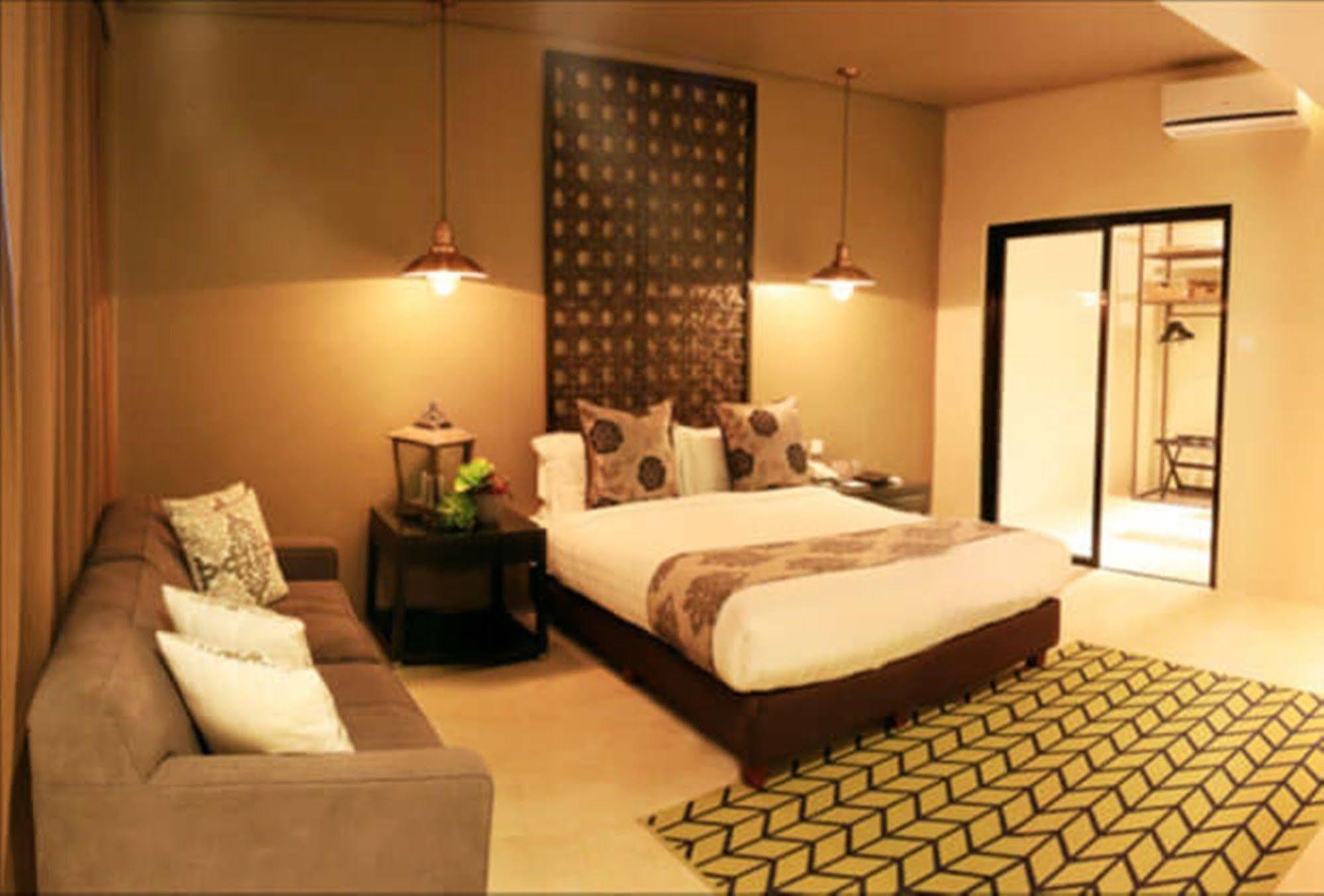 The Oriental Leyte Hotel Palo Ngoại thất bức ảnh
